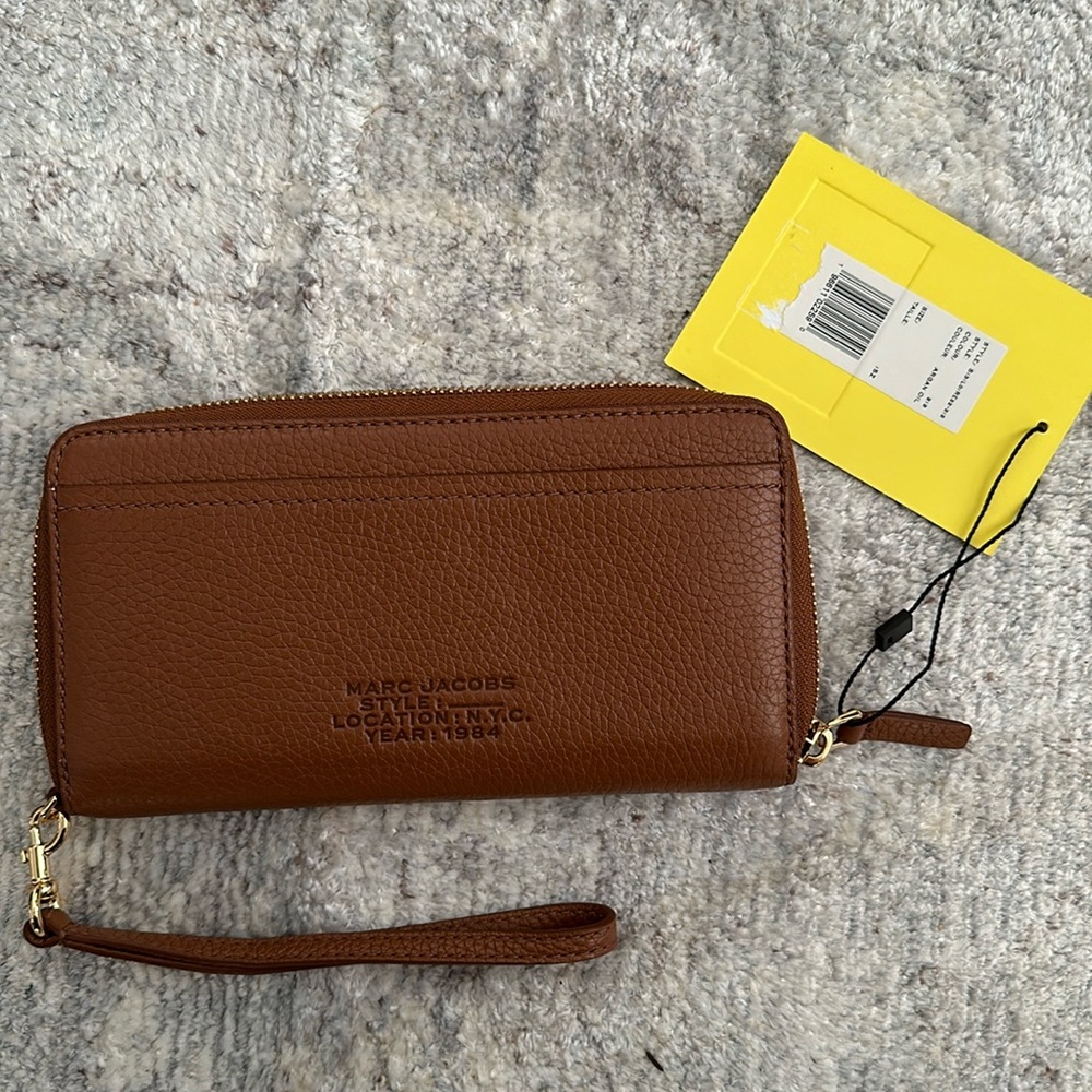 Marc Jacobs Leather Continental Wallet